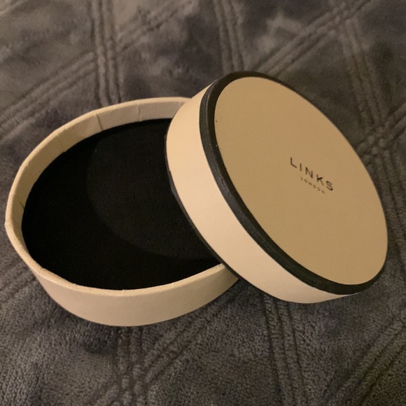 LINKS of LONDON Oval Box - Picture 8 of 10